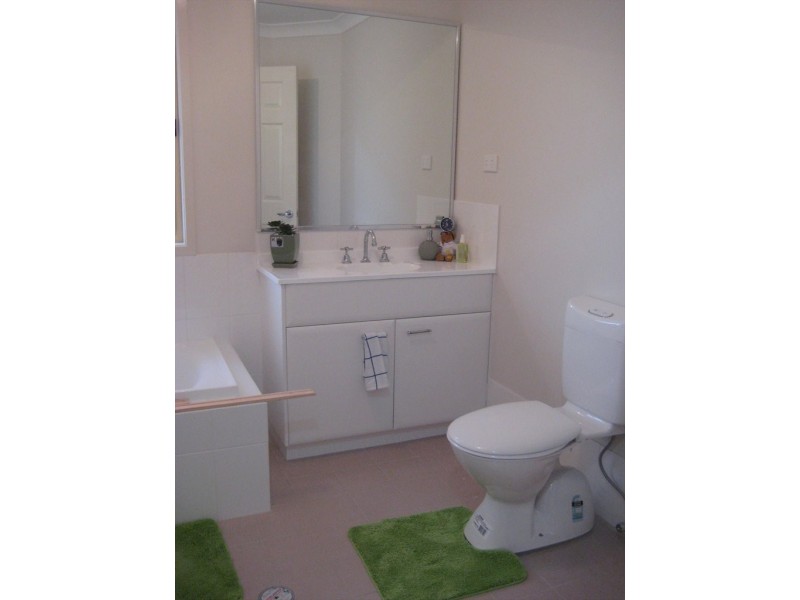 Cambridge St, Cambridge Park NSW 2747