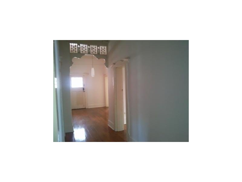 Dandenong Rd, Prahran VIC 3181