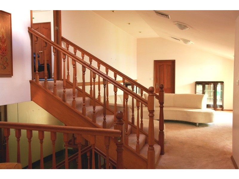 Deakin Place, West Pennant Hills NSW 2125