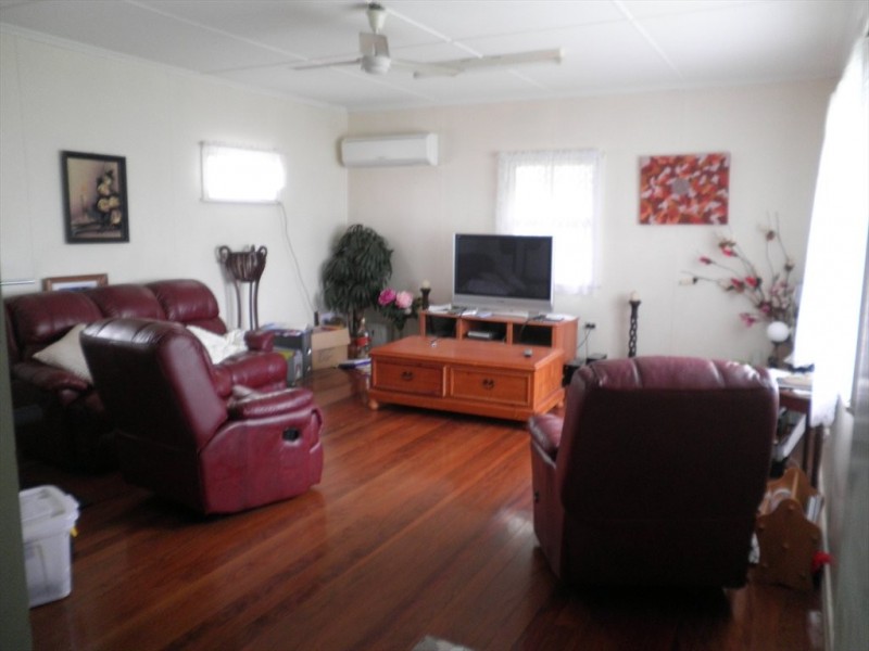 Brinawa Street, Camp Hill QLD 4152
