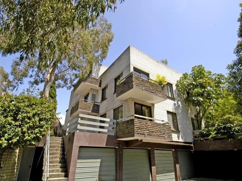 Rowe St, Freshwater NSW 2096