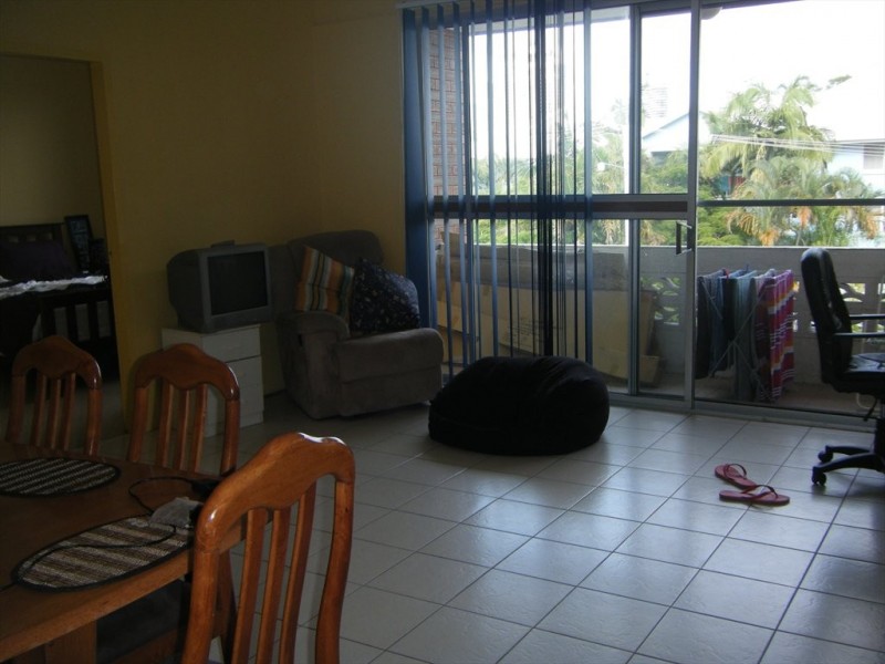 Second Avenue, Broadbeach QLD 4218