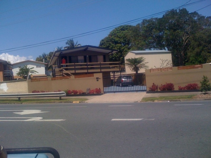 GOVERNMENT RD, Labrador QLD 4215