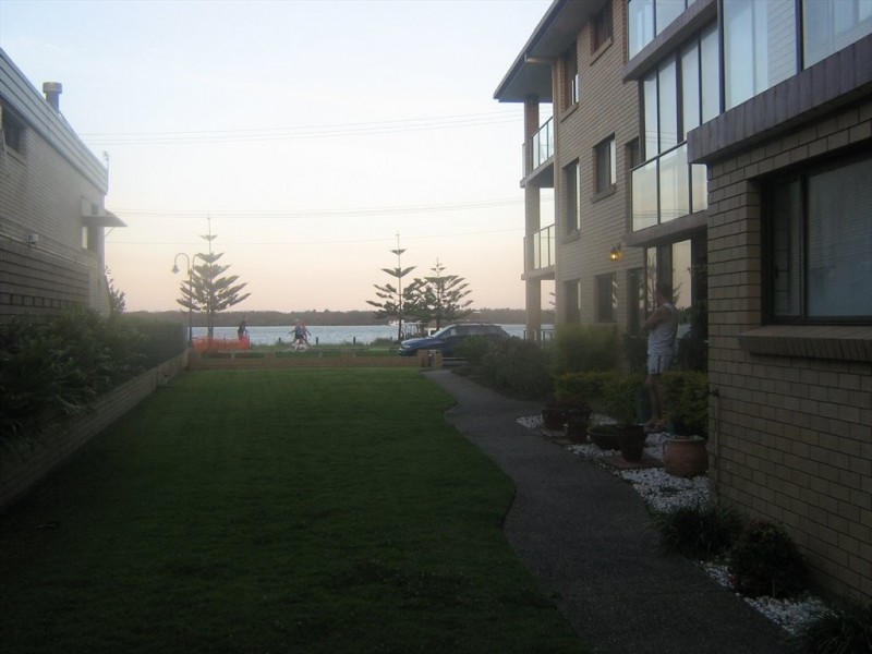 marine pde, Biggera Waters QLD 4216