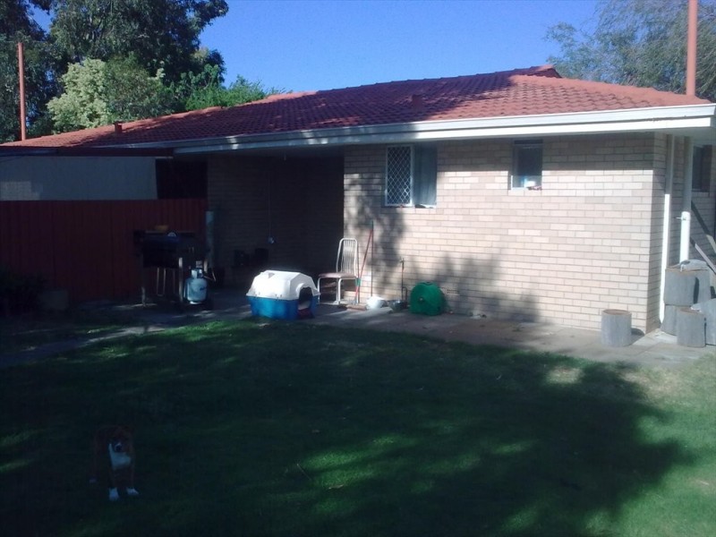 alderley square, Wilson WA 6107