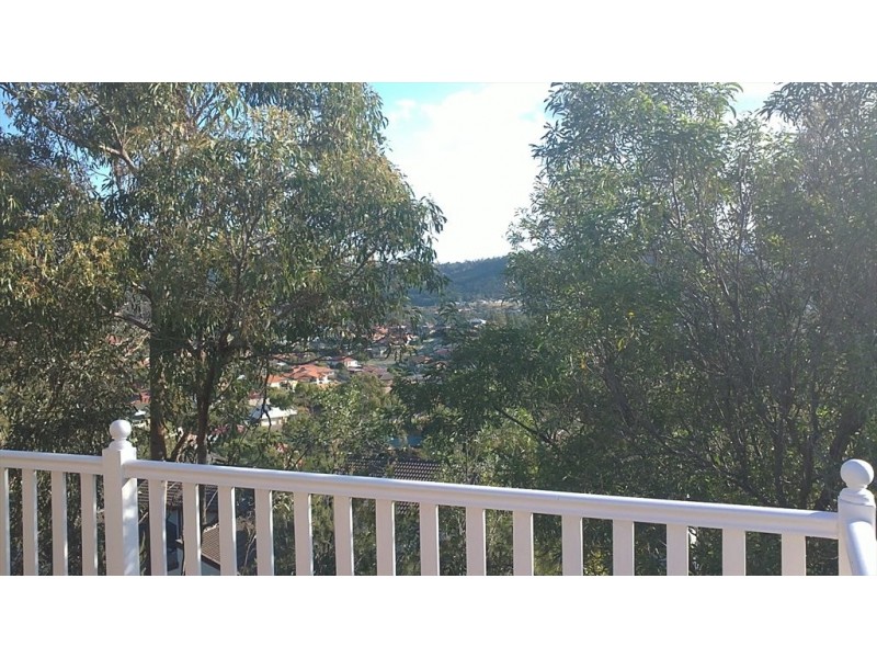 Crestridge Crescent, Oxenford QLD 4210