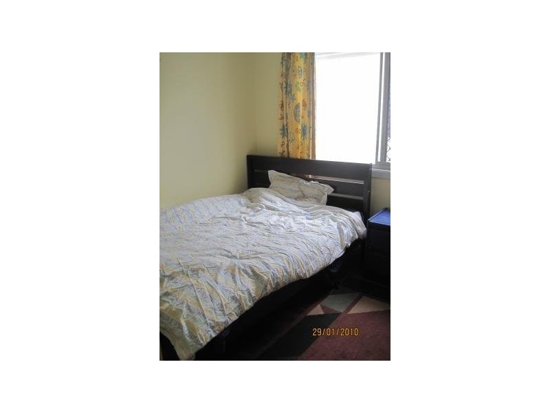 Hillcrest Parade, Miami QLD 4220