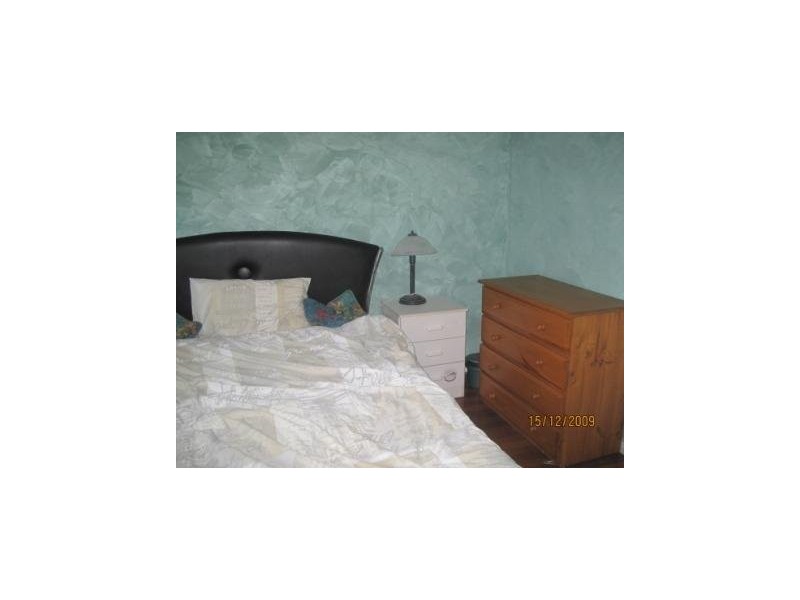 Hillcrest Parade, Miami QLD 4220