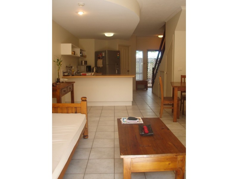 Grantala Street, Manoora QLD 4870