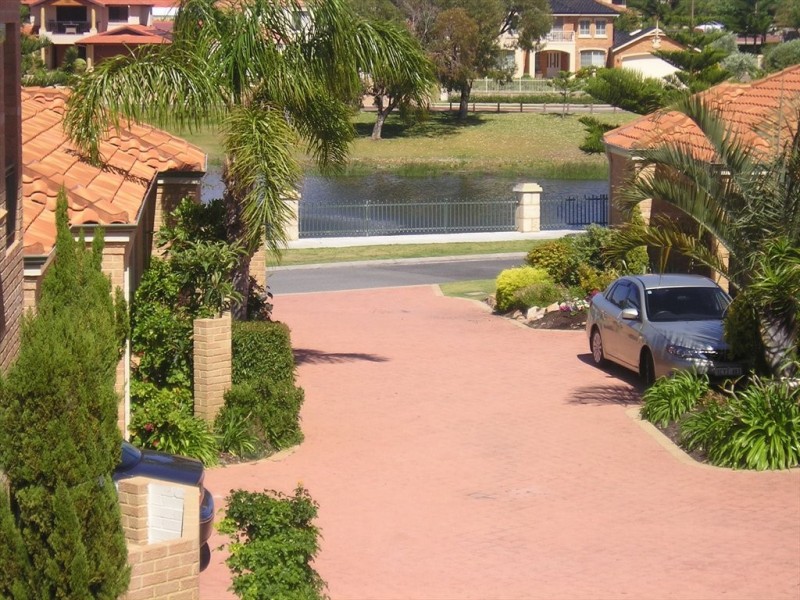 Centenial Gardens Hillarys, Hillarys WA 6025