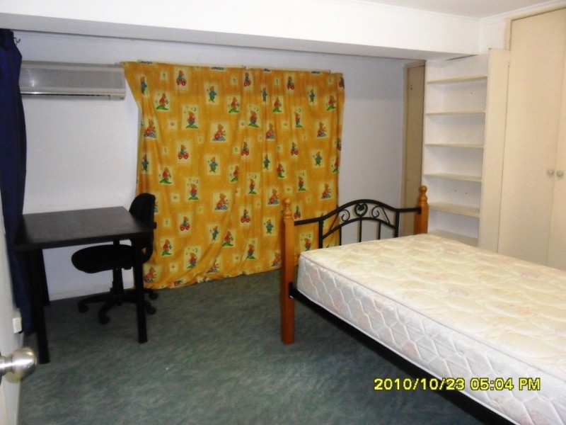 MT GRAVATT CAPALABA Road, Wishart QLD 4122