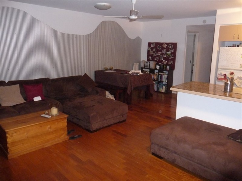 Woodroffe Avenue, Main Beach QLD 4217