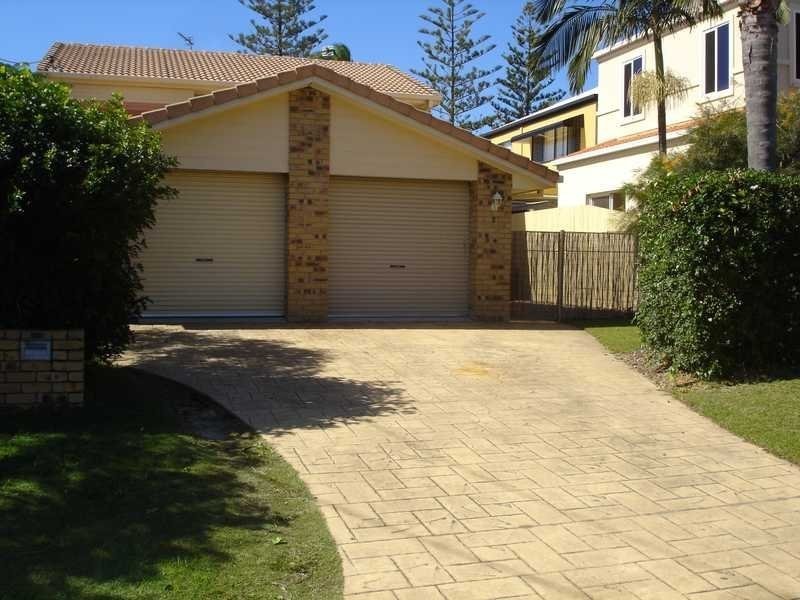 Dolphin Avenue, Mermaid Beach QLD 4218