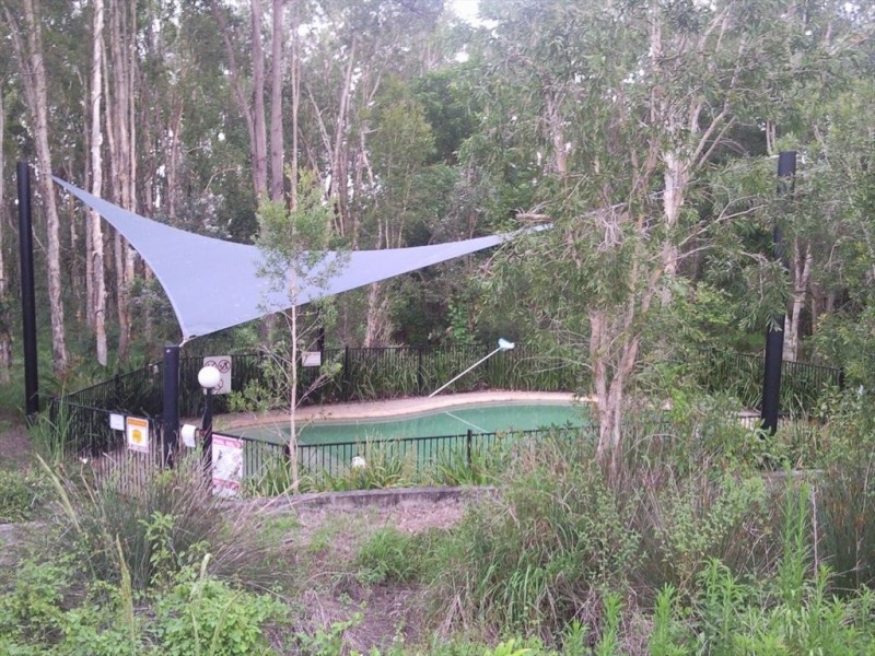 Coora, Wishart QLD 4122