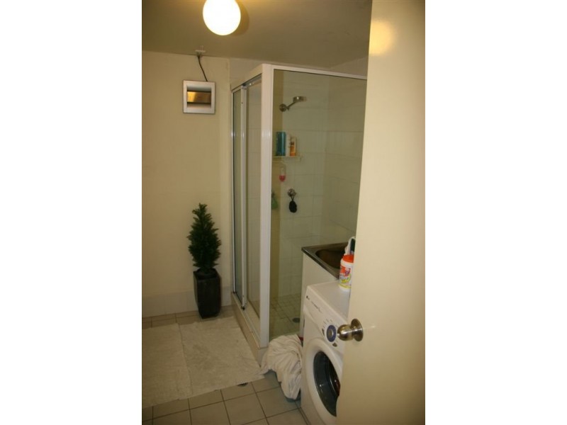 Whyenbah Street, Hamilton QLD 4007