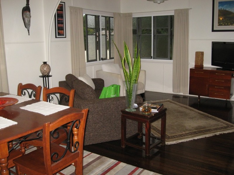 Forest Ave, Edge Hill QLD 4870
