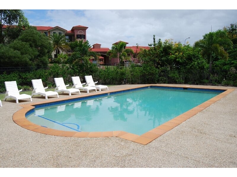 geraldton drive, Robina QLD 4226