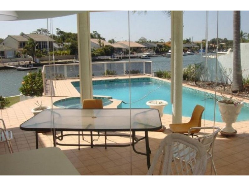 Sundance Way, Runaway Bay QLD 4216