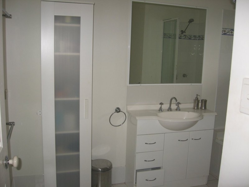 Coonan St, Indooroopilly QLD 4068