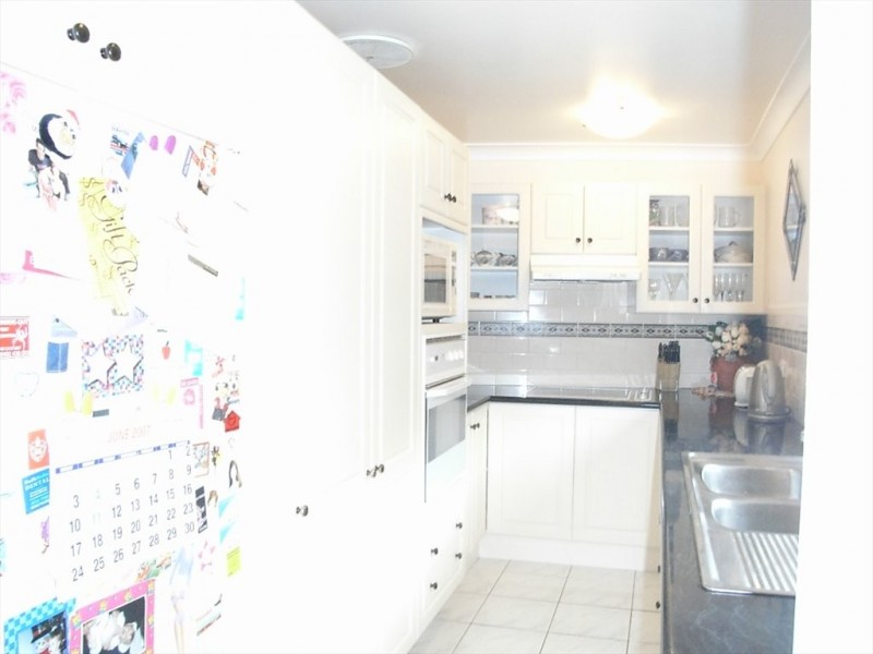 Maryland Drive, Maryland NSW 2287