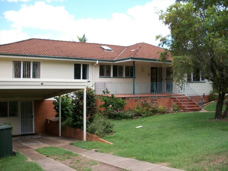 Sisley Street, St Lucia QLD 4067