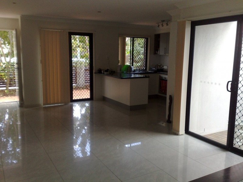 Earl Street, Greenslopes QLD 4120