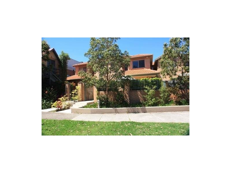 beresford rd, Strathfield NSW 2135