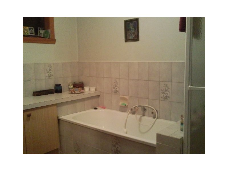 Centenary Avenue, Melton VIC 3337