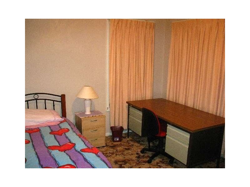 Arnott Street, Clayton VIC 3168