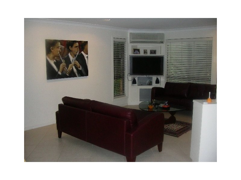 Southport Nerang Rd, Ashmore QLD 4214