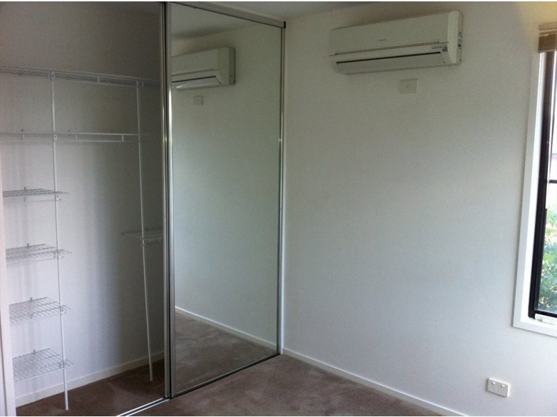 Guineas Creek Road, Currumbin Waters QLD 4223