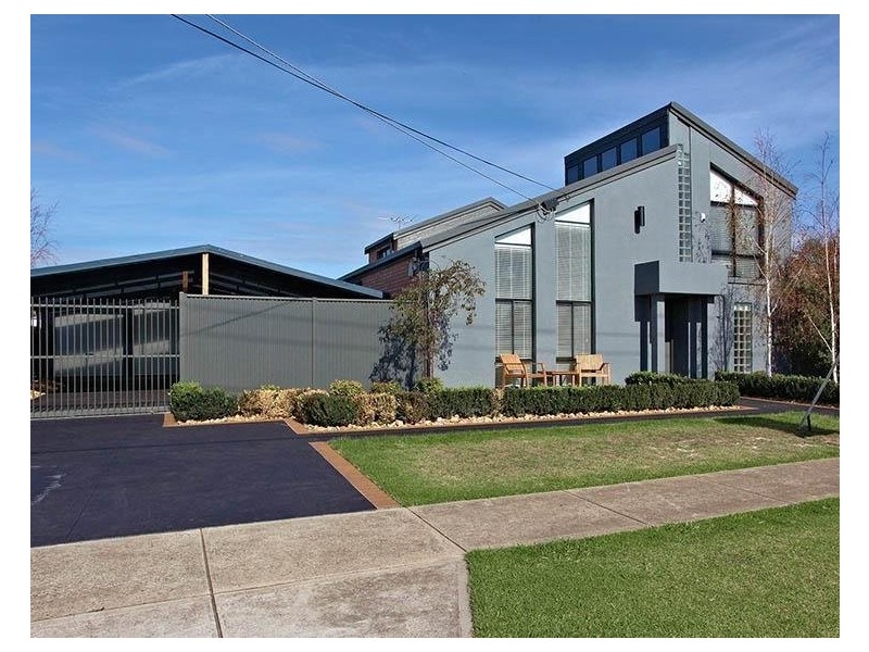 Bellbridge Dr, Hoppers Crossing VIC 3029