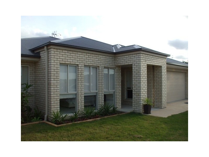 Tarrina Crescent, Pacific Pines QLD 4211