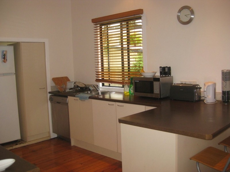 Bowral, Ashgrove QLD 4060