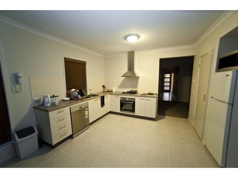 Cohens Way, Pakenham VIC 3810