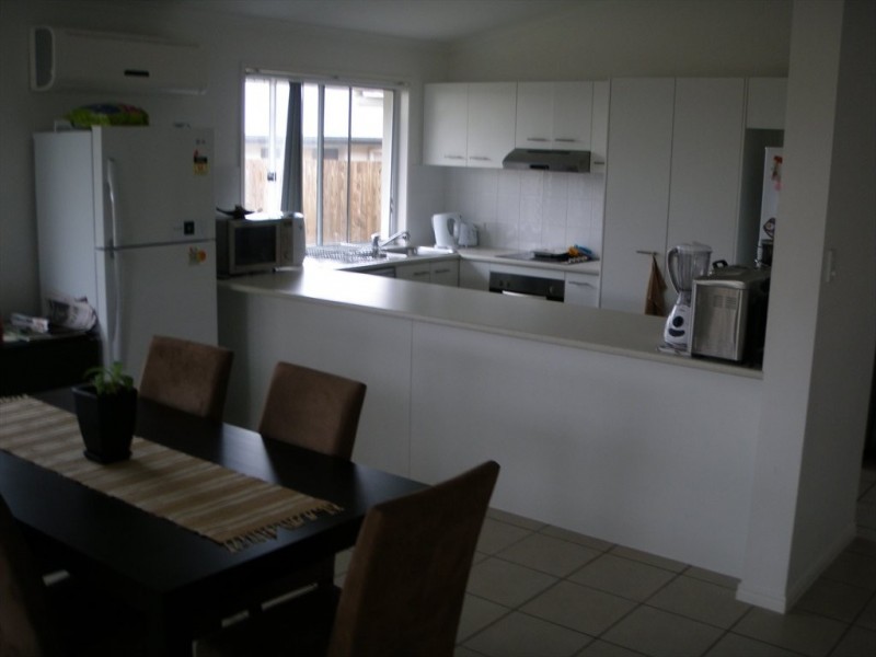 Red Cedar St, Sippy Downs QLD 4556