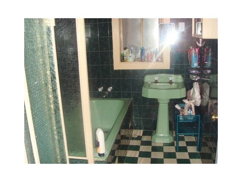 Hotchkiss Crescent, Croydon SA 5008