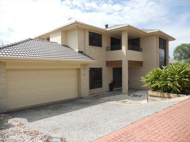 Michael Place, Oxley QLD 4075