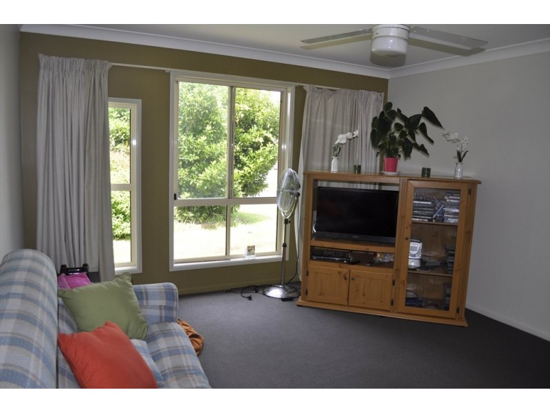 Baker St, Kearneys Spring QLD 4350