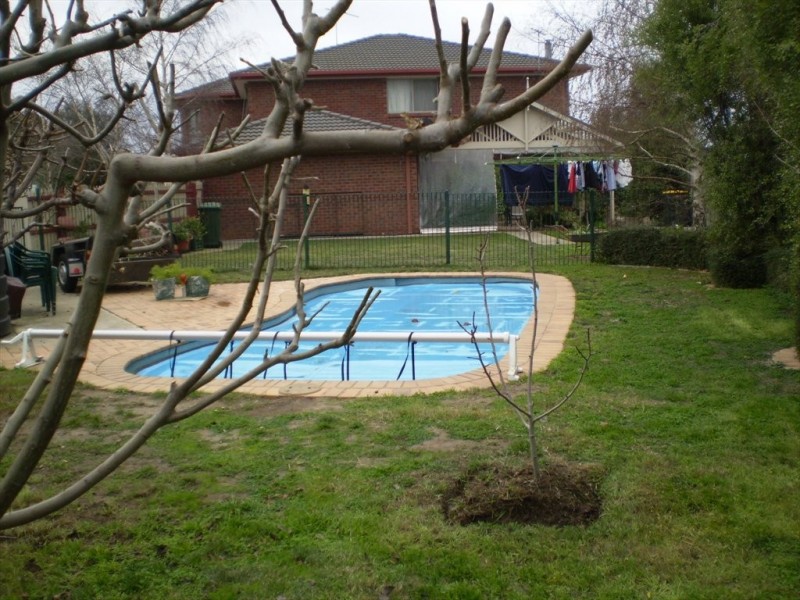Mossgiel Court, Hamlyn Heights VIC 3215