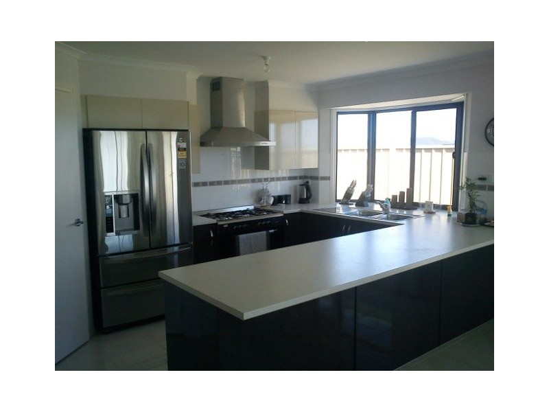 south pacific drive, Seaford Meadows SA 5169