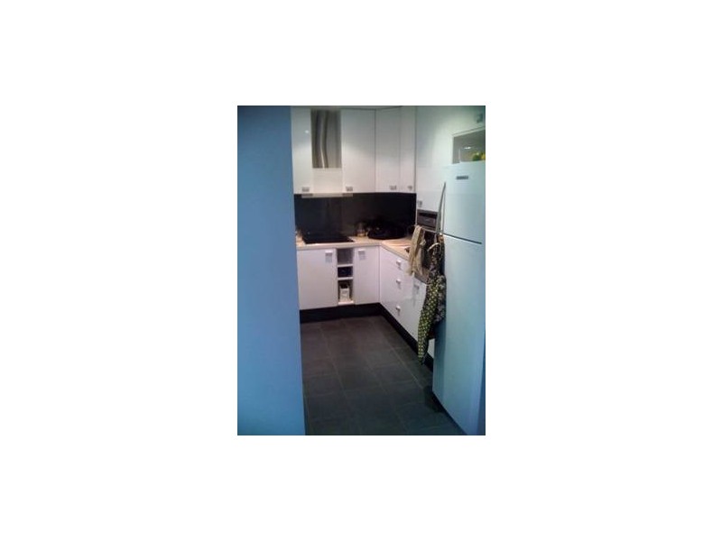 Hentdale Crt, Labrador QLD 4215