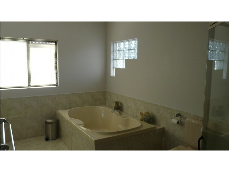 Wivenhoe Circiut, Forest Lake QLD 4078