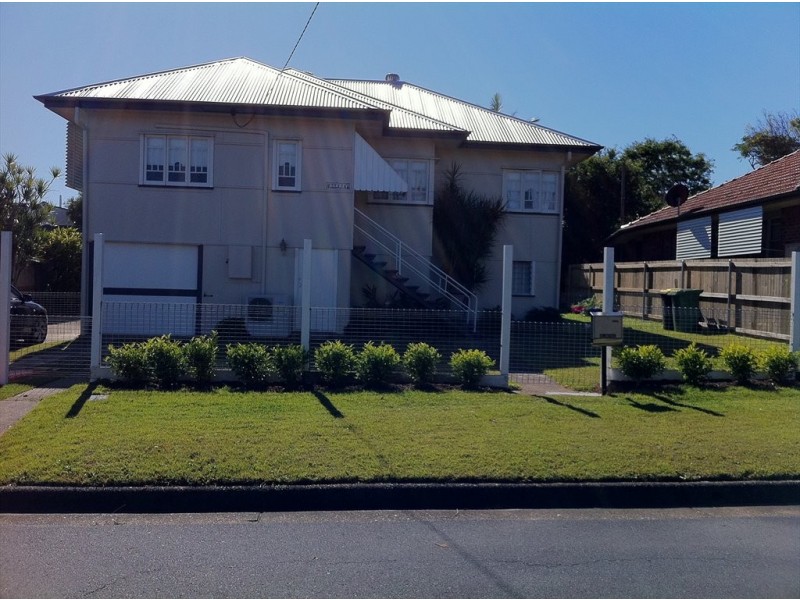 Collins Street, Woody Point QLD 4019