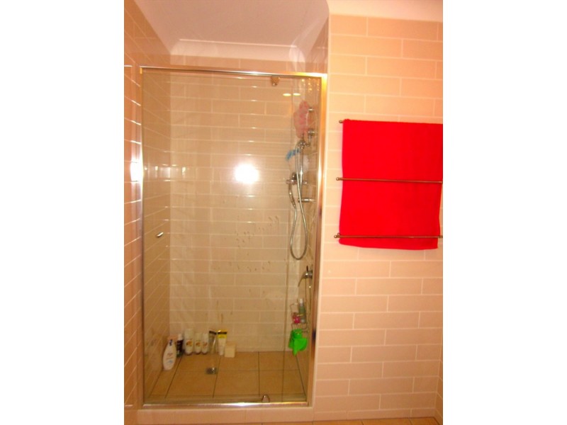 OLD BURLEIGH ROAD, Broadbeach QLD 4218