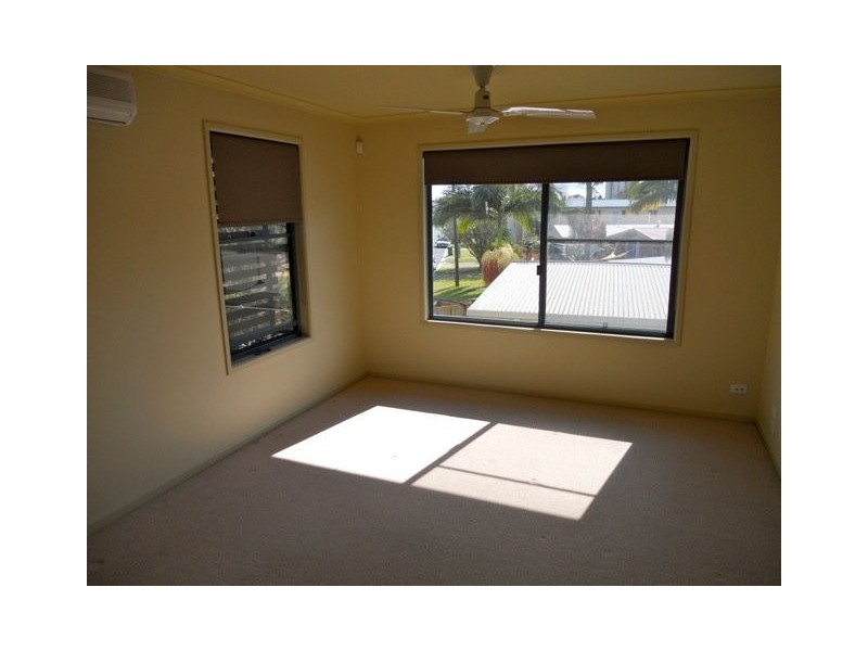 Leyte Avenue, Palm Beach QLD 4221