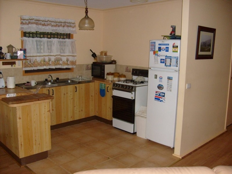 Retreat Place, Werribee VIC 3030
