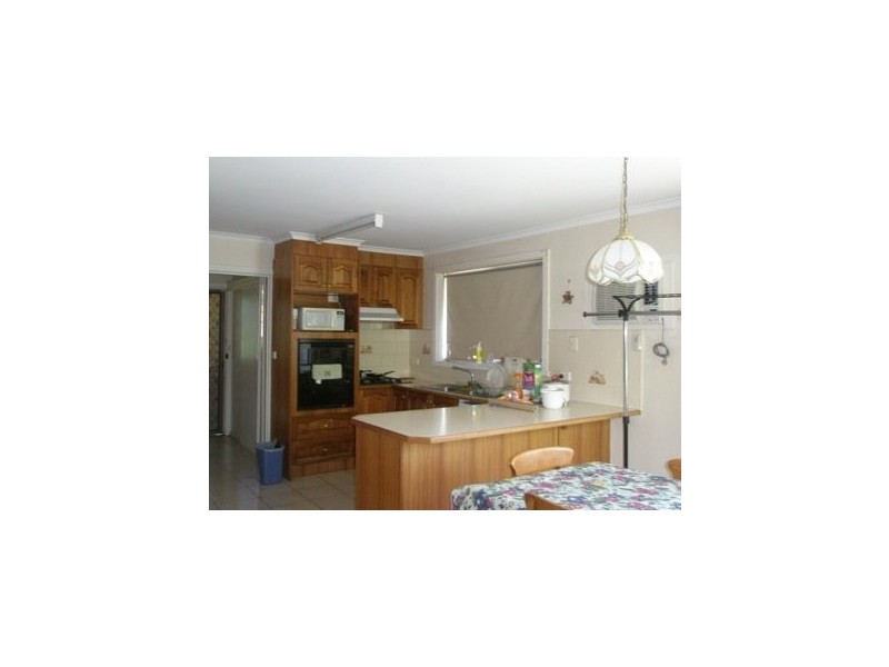 Jane St, Berwick VIC 3806