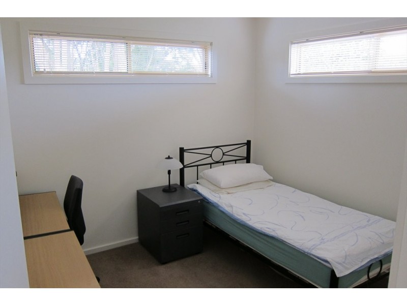 Arnott Street, Clayton VIC 3168