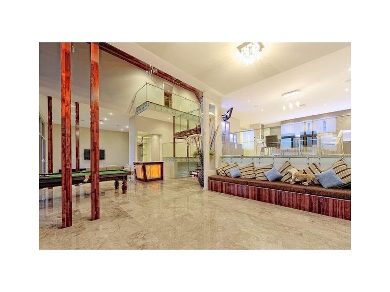 The Boulevarde, Benowa QLD 4217